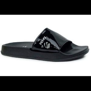 Womens Metallic Slide Sandals NWT